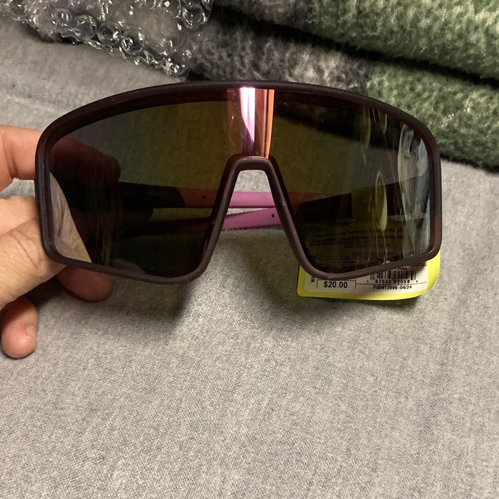 all in motion Men’s Bold Wraparound Sunglasses with Tinted Lens